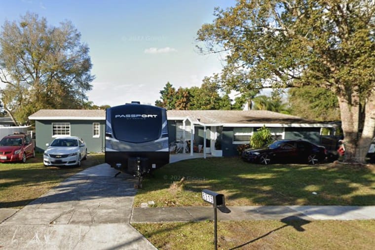 Florida Parents Arrested After 4-Year-Old Twin Boys Suffer Gunshot Injuries at Home 251110 orlando twins gunshot lr 408e3b