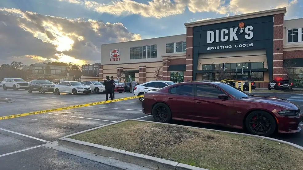 Teen Arrested After Gunfire Erupts During Altercation at Hamilton Place Mall efe5d811 2a0f 4545 be12 76551c4b05d6 IMG 5371