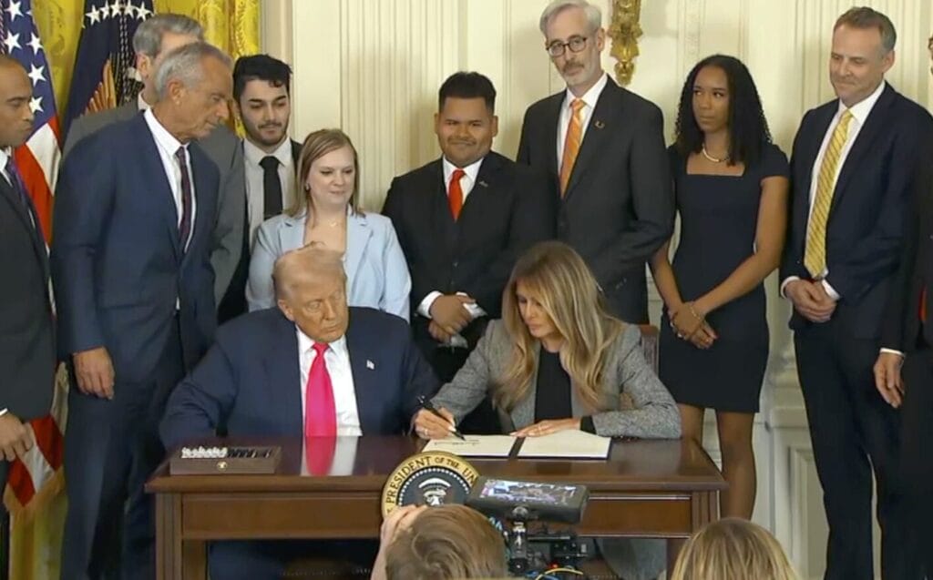Melania Trump Unveils Executive Order to Expand Opportunities for America’s Foster Youth 2 Melania Trump Unveils Executive Order to Expand Opportunities for America’s Foster Youth image 2 10