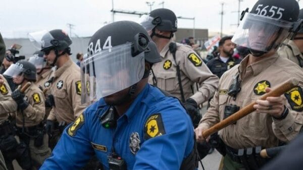 Anti-ICE Protest Turns Chaotic Outside Chicago Facility, Multiple Arrests Reported image 3 2 e1763143050365