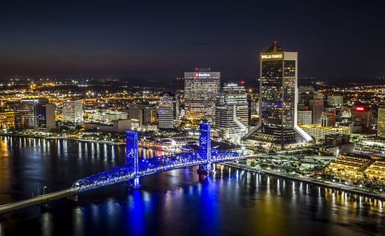 Florida Sheriff’s Office Rejects Theory of a Serial Killer After Multiple Female Homicides in Jacksonville the jacksonville skyline