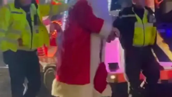 Holiday Arrest in Haifa: Man Dressed as Santa Detained During Christmas Celebration 0 Image