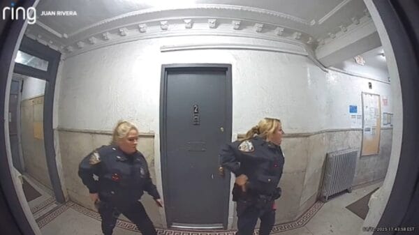 NYPD Officer Fatally Shoots Box Cutter Suspect in Queens Hallway Standoff 15797560 011325 wabc bx police shooting ring img