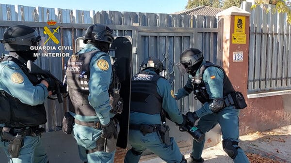 Spanish Police Break Up Helicopter Drug Smuggling Gang Flying Hashish from Morocco 2022 09 09 np op homigueroverde toledo 001