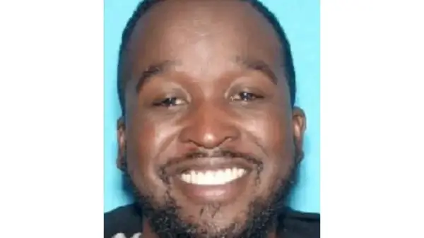 High School Safety Supervisor Arrested for Allegedly Coercing Student and Withholding Phone 4c6112c9887a1537afbccffe6c54f18b