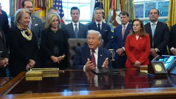 Trump Says Gaza Ceasefire “Going Well” — Even As New Strikes and Clashes Shake Region AP25337764893293