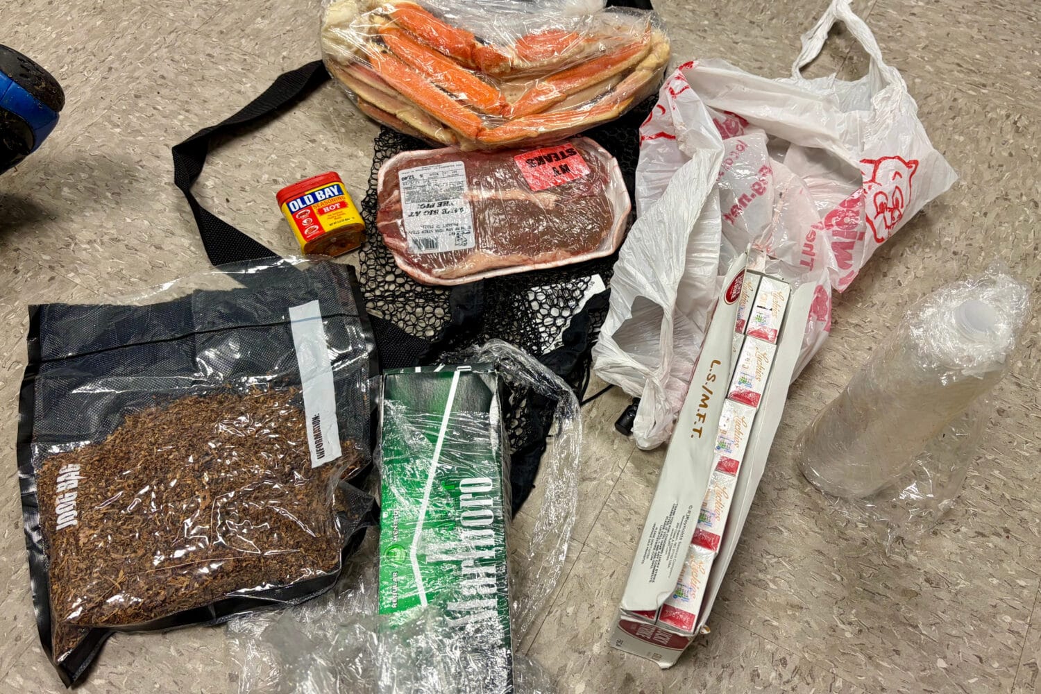 “Holiday Feast” Smuggling Attempt Thwarted at South Carolina Prison Contraband Christmas Crab 26262