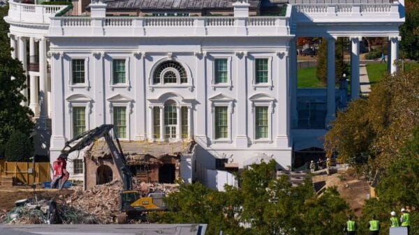 Preservationists Sue Over Controversial White House Ballroom Construction ap25296603874064