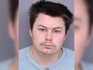 19-Year-Old Arrested After Alleged Attempted Kidnapping of Three Young Children in Maryland Neighborhood converted image