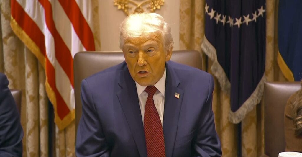 Viral Discussion: Trump's Appearance Sparks New Wave of "Orange" Speculation image 20