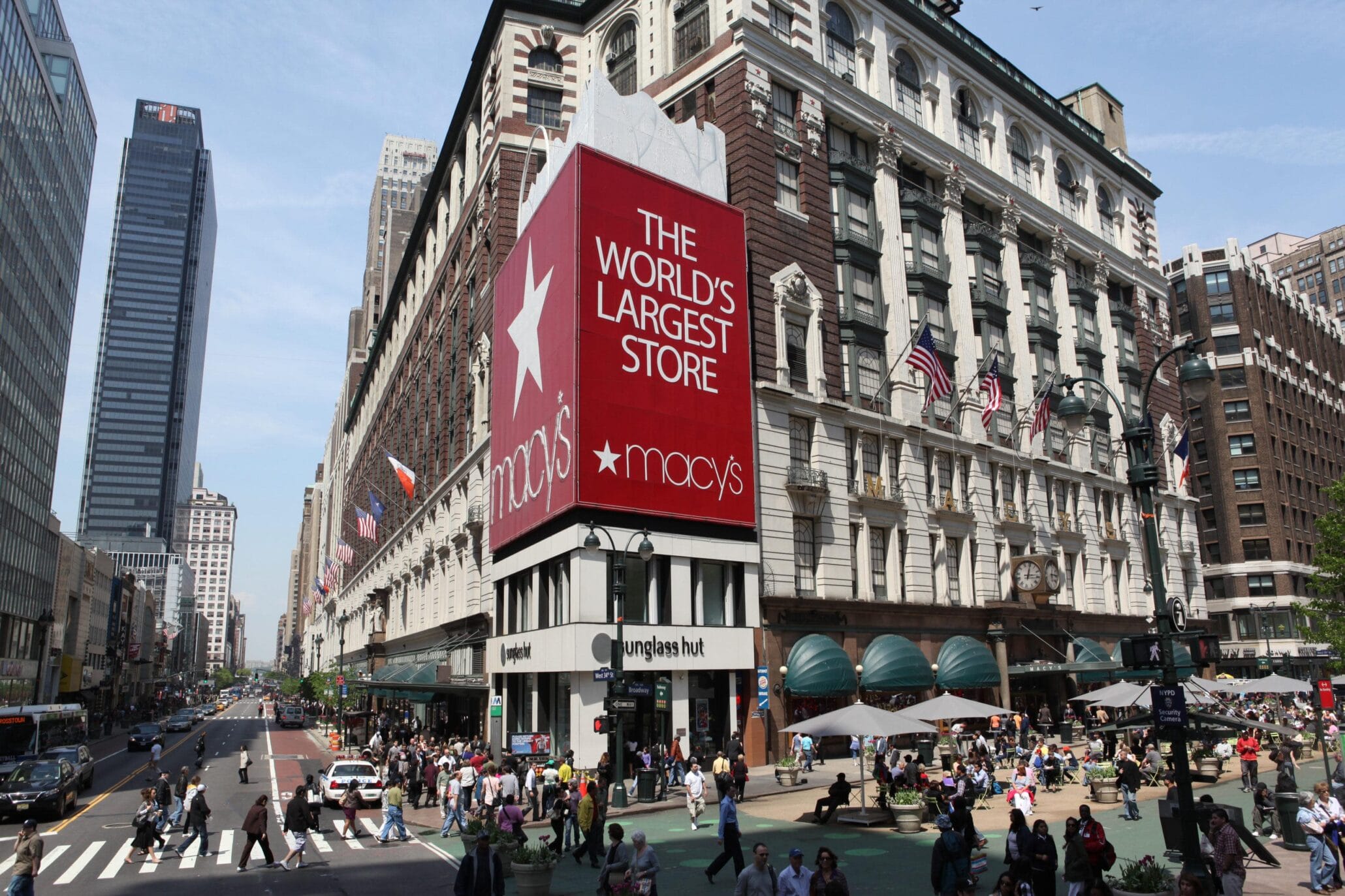 California Tourist Stabbed in Macy’s Herald Square, Suspect Arrested in NYC Attack macys lauramiller img 62151 7c91b3db f3e9 6d8f 1ff035d0b44e2081