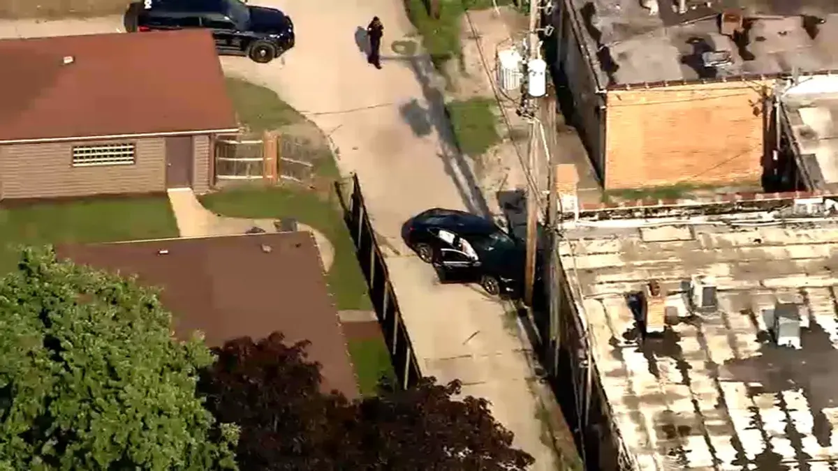 Teen Fatally Shot, 20-Year-Old Critically Injured in Riverdale Gunfire riverdale shooting